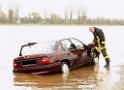 Bergung PKW im Rhein Hitdorfer Fähre P189815